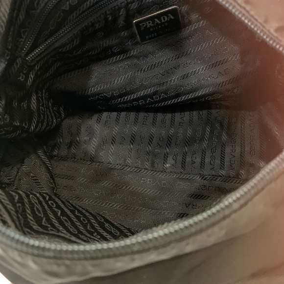 PRADA Authentic classic messenger bag - Picture 11 of 16